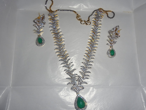AD Necklace 01
